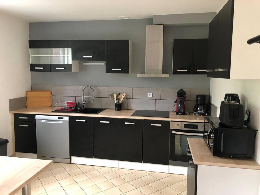 Maison Individuelle Laveissiere ภายนอก รูปภาพ